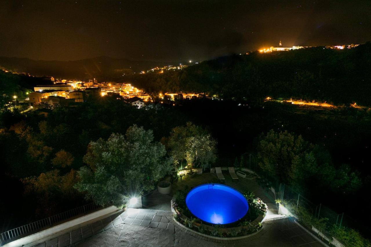 Casa Elisabetta Shortlets Apartment Caposele Bagian luar foto