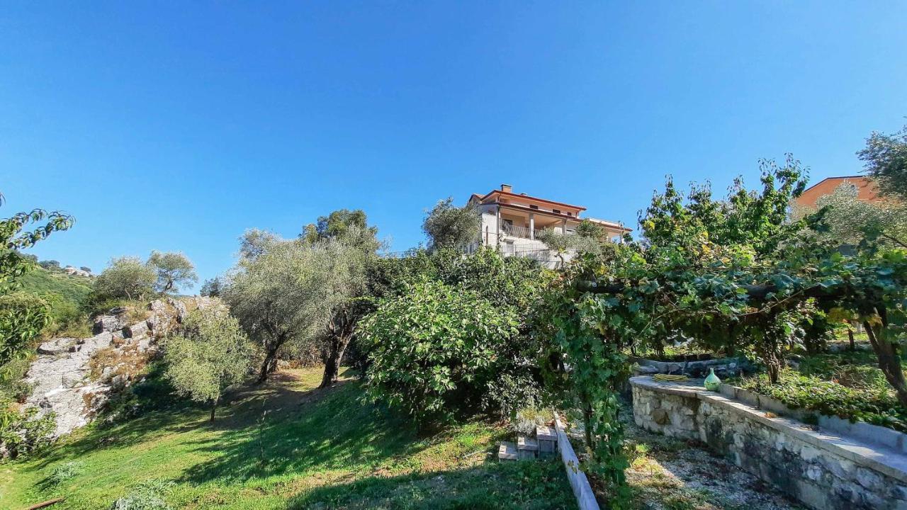 Casa Elisabetta Shortlets Apartment Caposele Bagian luar foto