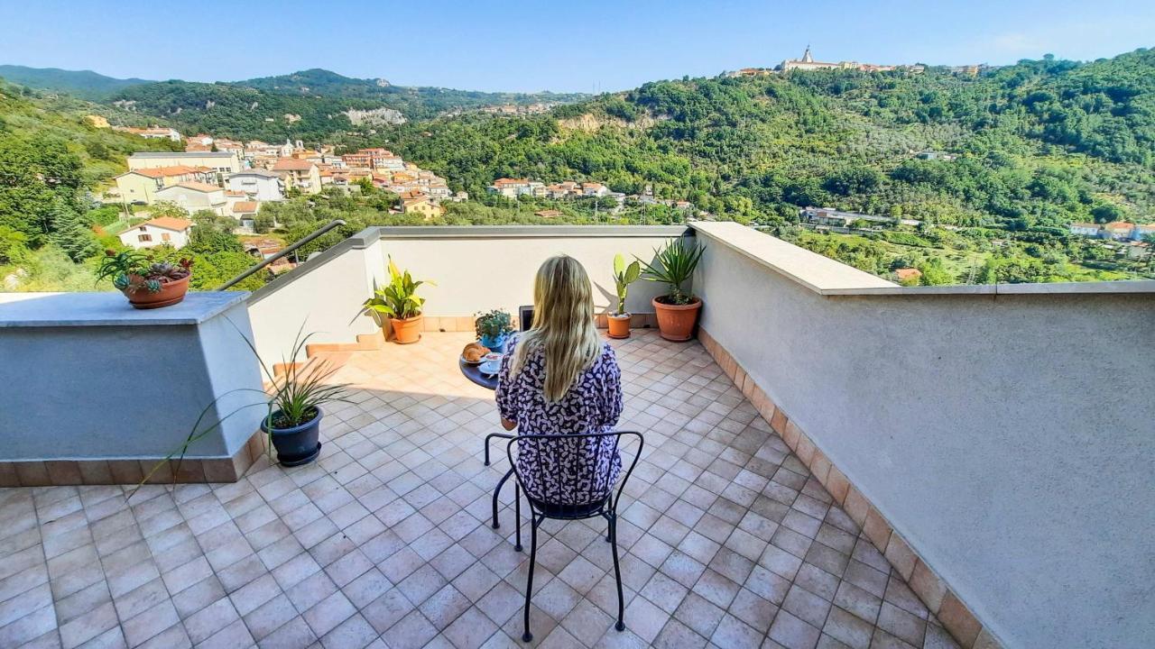 Casa Elisabetta Shortlets Apartment Caposele Bagian luar foto