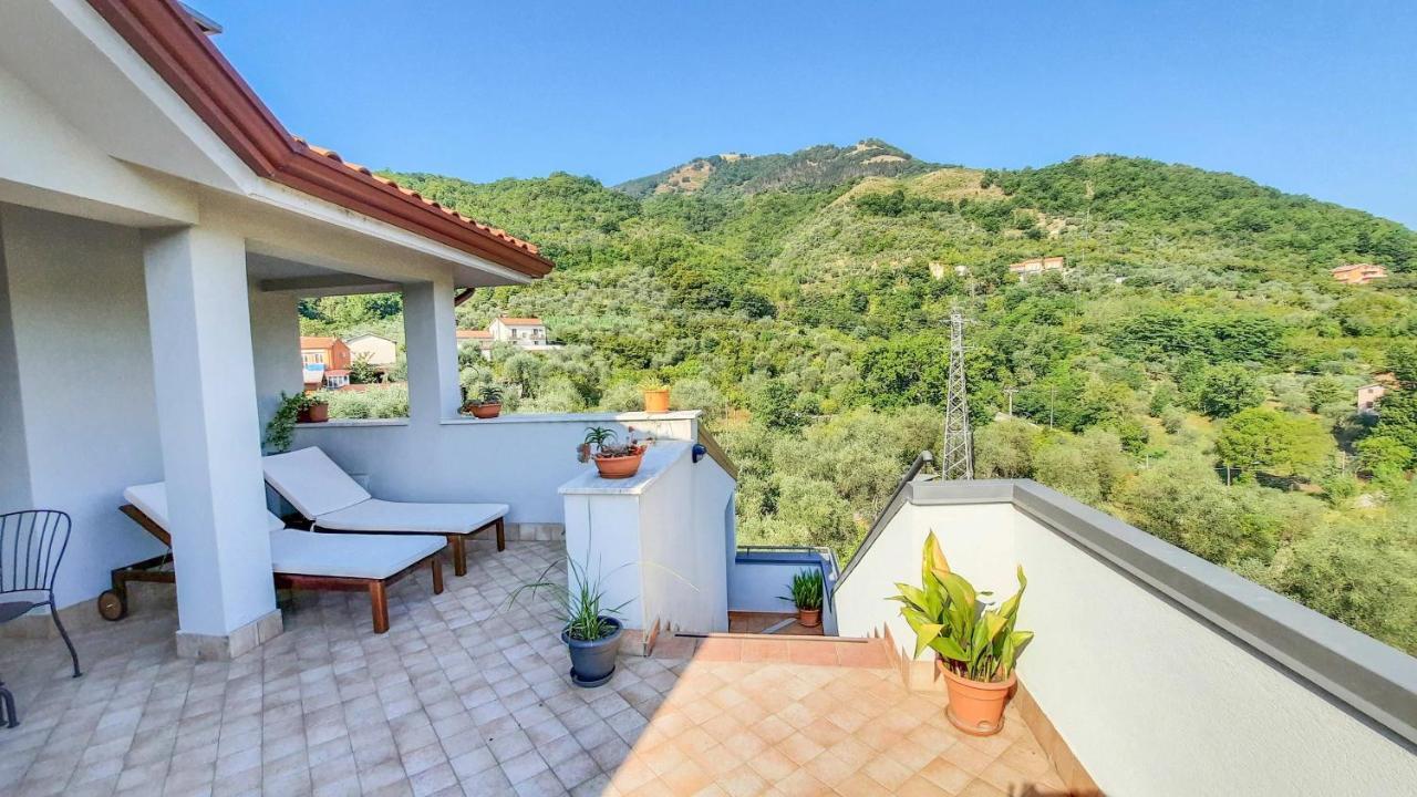 Casa Elisabetta Shortlets Apartment Caposele Bagian luar foto