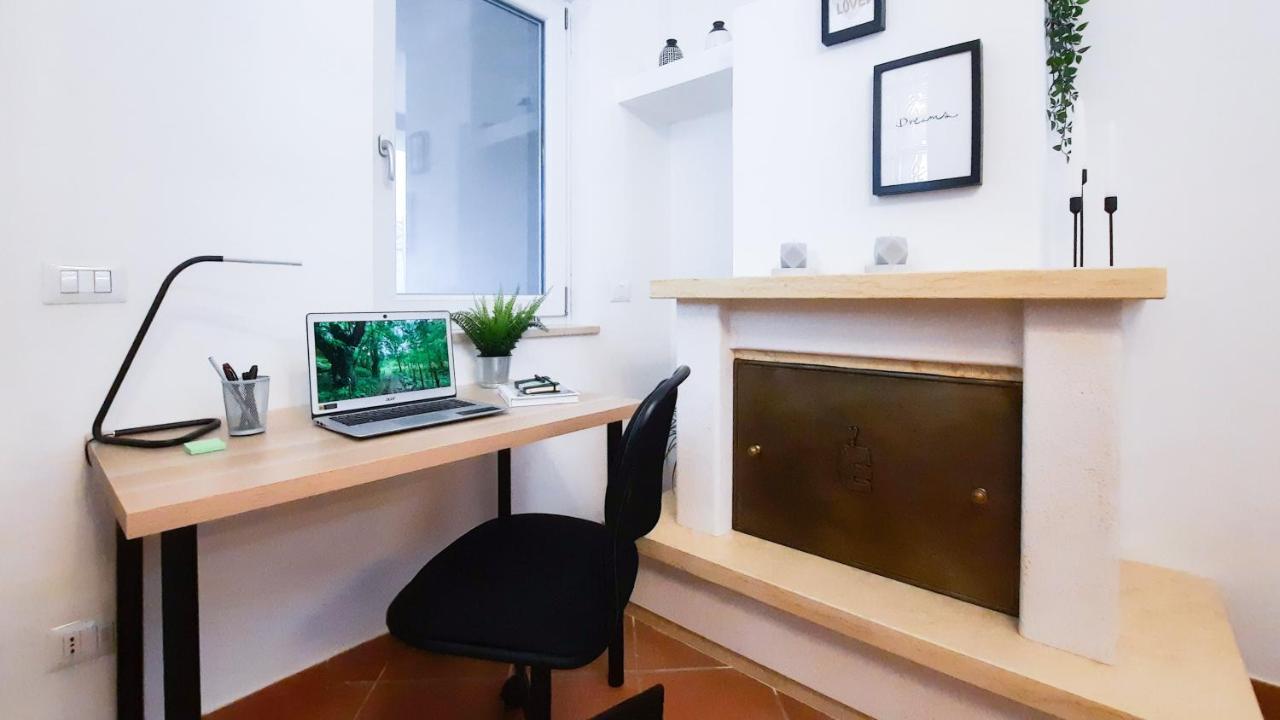 Casa Elisabetta Shortlets Apartment Caposele Bagian luar foto